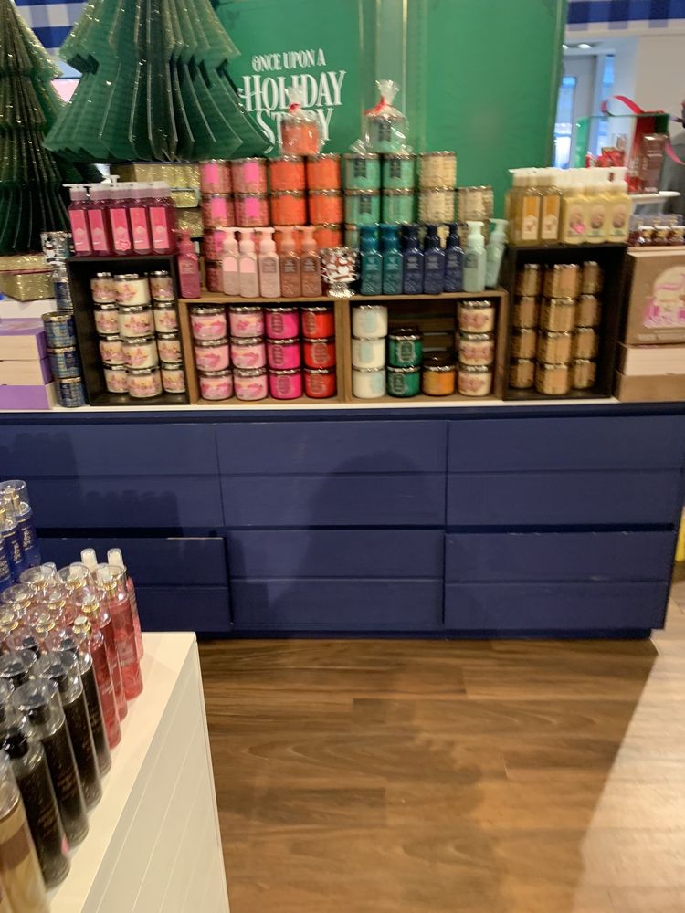 BATH & BODY WORKS - Updated August 2025 - 12 Photos - 200 Tanger Outlet ...