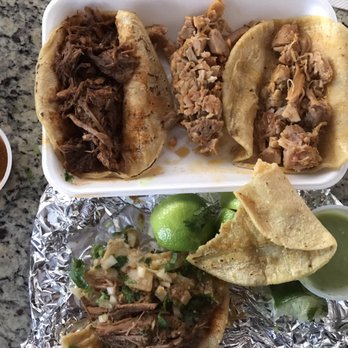 La Takiza - Mexican Near Me - Vista, California