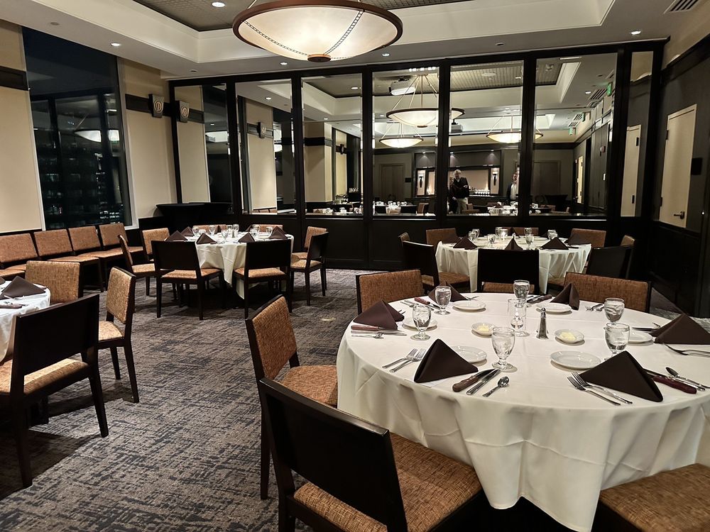 Daniel's Broiler - Bellevue