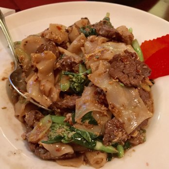 N Thai Palace - Pad See-Ew with Beef. The noodles are flat, wide, rice noodles, really tasty, kids like this one. - Thai Near Me - Old Bridge, New Jersey N Thai Palace - Pad See-Ew with Beef. The noodles are flat, wide, rice noodles, really tasty, kids like this one. - Thai Near Me - Old Bridge, New Jersey