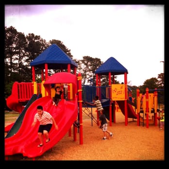 Alexander Park - Playground - Disc Golf Near Me - Lawrenceville, Georgia