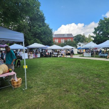 Lee Farmers Market - Farmers Market Near Me - Lee, Massachusetts Lee Farmers Market - Farmers Market Near Me - Lee, Massachusetts