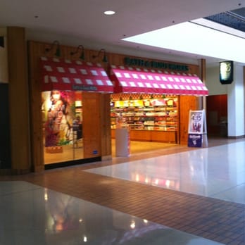 Bath Body Works Cosmetics Beauty Supply 2600 Edgewood Rd Sw Cedar Rapids Ia Phone Number