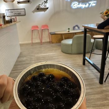 Uni Sweets Bakery and Tea - Boba custard cup!!!! This was amazing!!!!!!! - Custom Cakes Near Me - Honolulu, Hawaii