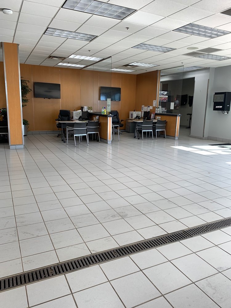GATEWAY NISSAN Updated May 2024 10 Photos 441 38th St S, Fargo