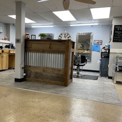 Erv's Barber Shop - Erv's Barber Shop