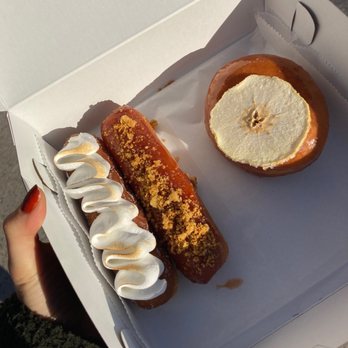Fan-Fan Doughnuts - Donuts Near Me - Brooklyn, New York