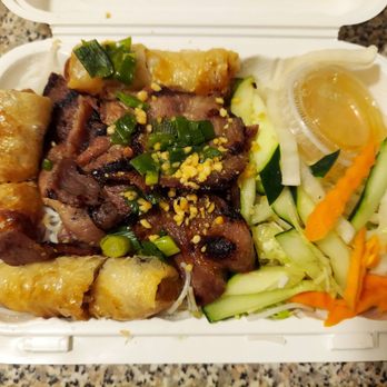 U Bar & Restaurant - 41. Bun Cha Gio Thit Nuong - Spring rolls and grilled pork with lettuce on rice vermicelli - Vietnamese Near Me - Brooklyn, New York U Bar & Restaurant - 41. Bun Cha Gio Thit Nuong - Spring rolls and grilled pork with lettuce on rice vermicelli - Vietnamese Near Me - Brooklyn, New York