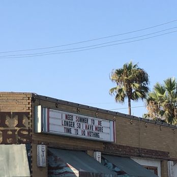 Mutt Lynch's - Pubs Near Me - Newport Beach, California Mutt Lynch's - Pubs Near Me - Newport Beach, California