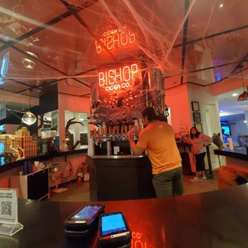 Cidercade Austin - Bar - Pizza Near Me - Austin, Texas