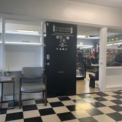 Legends Barbershop - Barbershop entrance