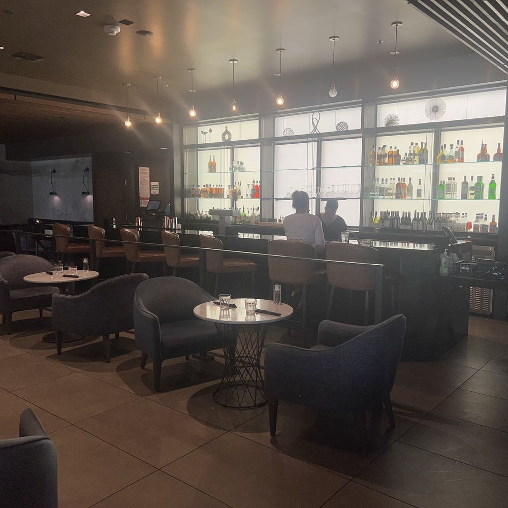 Marriott Tacoma Downtown - Bar - Hotels Near Me - Tacoma, Washington