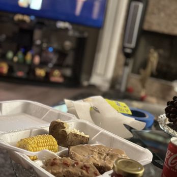 Lunch Dinner’s To Go - Meatloaf IG: @ammysalamii - Caterers Near Me Lunch Dinner’s To Go - Meatloaf IG: @ammysalamii - Caterers Near Me