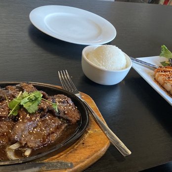 Panvimarn Thai Cuisine - Thai Near Me - Long Beach, California