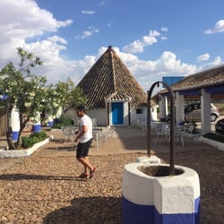 El Aprisco - Entrada