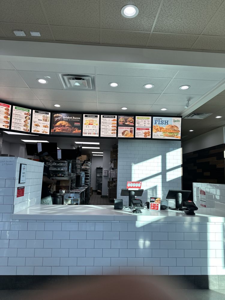 ARBY’S Fast Food at 14253 US395, Victorville, California