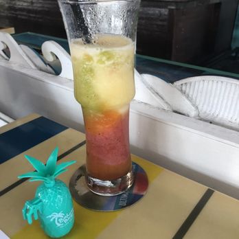 Bahama Breeze - Frozen Bahamarita - Bars Near Me - Miami, Florida