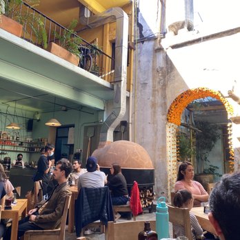 Boulenc - Inside the restaurant - Bakeries Near Me - Oaxaca, OAX