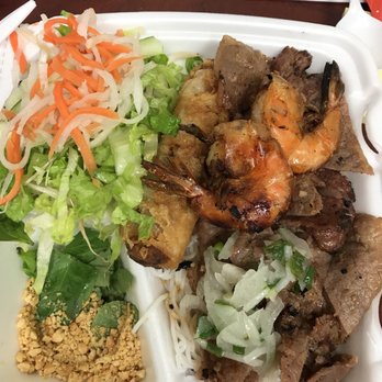 Pho Deluxe Tysons - Deluxe vermicelli with beef - bún deluxe - Vietnamese Near Me - Vienna, Virginia Pho Deluxe Tysons - Deluxe vermicelli with beef - bún deluxe - Vietnamese Near Me - Vienna, Virginia