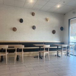 RareTea  - Inside sitting area. Nice and clean.