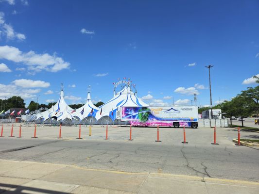 Dixie Outlet Mall by null