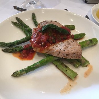 Rugby Grille - American Near Me - Birmingham, Michigan