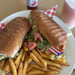Betel Restaurant - Tripleta
