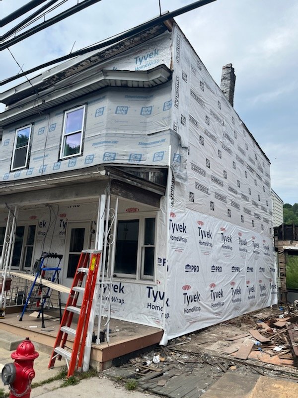 Slide of AVM Builders