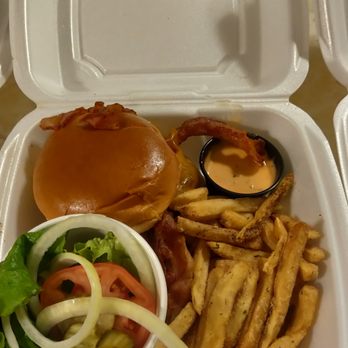 Cheddar's Scratch Kitchen - American Near Me - Indianapolis, Indiana