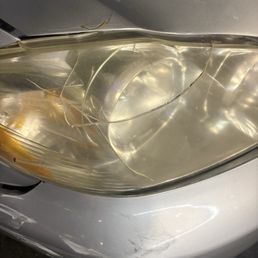 car headlight damages