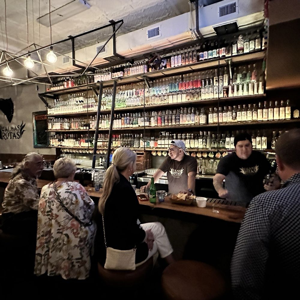 Las Almas Rotas - Cocktail Bars Near Me - Dallas, Texas