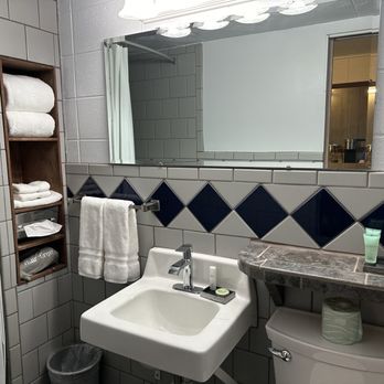 Lariat Motel - Hotels Near Me - Hardin, Montana Lariat Motel - Hotels Near Me - Hardin, Montana