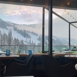 Bar/Restaurant view