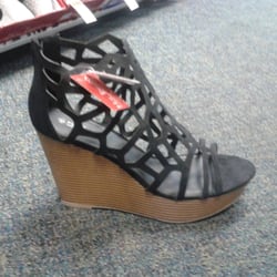 25.98! Size 12!