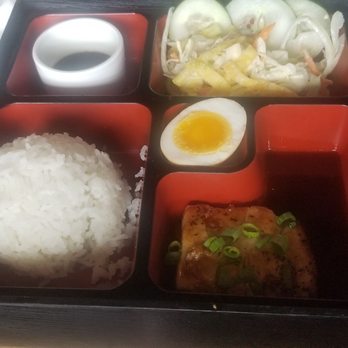 Fond - Seared Fish Bento Box - Asian Fusion Near Me - Lahaina, Hawaii Fond - Seared Fish Bento Box - Asian Fusion Near Me - Lahaina, Hawaii