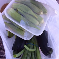 Red Carrots Farm Market