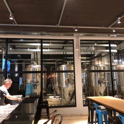 277 Craft Beer - This is the craft brewery I've dreamed of!