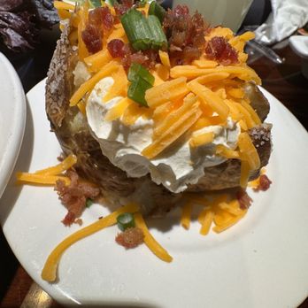 LongHorn Steakhouse - Steakhouses Near Me - Johns Creek, Georgia