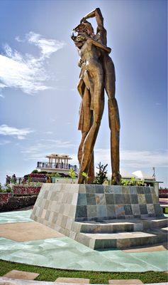 Two Lovers' Point by null