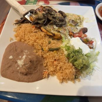 Senor Tequila's - Tequilas Chicken Platter - Mexican Near Me - Fairfax, Virginia Senor Tequila's - Tequilas Chicken Platter - Mexican Near Me - Fairfax, Virginia