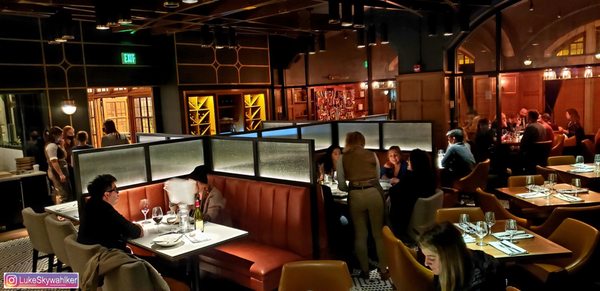 8Eleven Modern Bistro by null