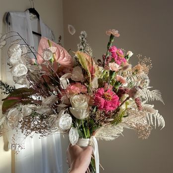 Brass Fern House - Bridal bouquet - Florists Near Me