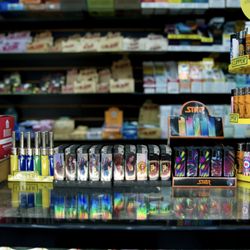 I Smoke & Vape Shop