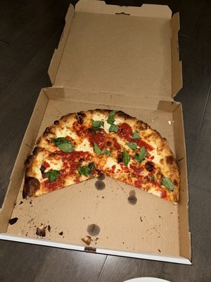 Zee's Pizzeria by null