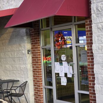 Vinton Cafe - The entrance to the Café. - Breakfast & Brunch Near Me - Vinton, Virginia Vinton Cafe - The entrance to the Café. - Breakfast & Brunch Near Me - Vinton, Virginia