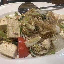 Dine in phad woon sen with fresh tofu