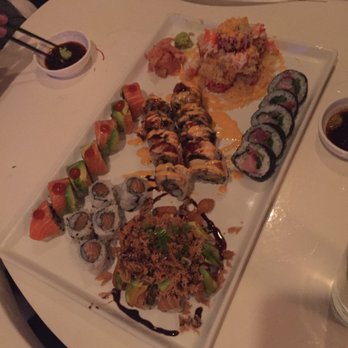 Friends Sushi - Sweet & spicy, big friends, salmon roll, salmon zen, summer, & Fujiyama - Sushi Bars Near Me - Chicago, Illinois