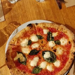 Margarita pizza Margarita pizza