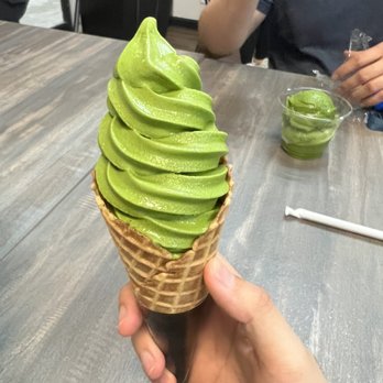 Meccha Matcha - Matcha soft serve - Desserts Near Me - Artesia, California