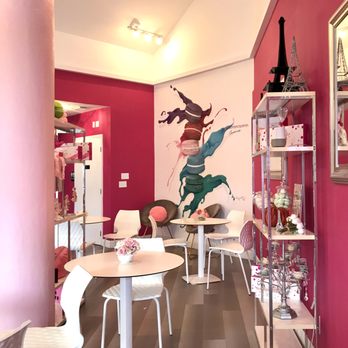 Le Macaron French Pastries - the interior of a restaurant - Coffee & Tea Near Me - Sarasota, Florida Le Macaron French Pastries - the interior of a restaurant - Coffee & Tea Near Me - Sarasota, Florida